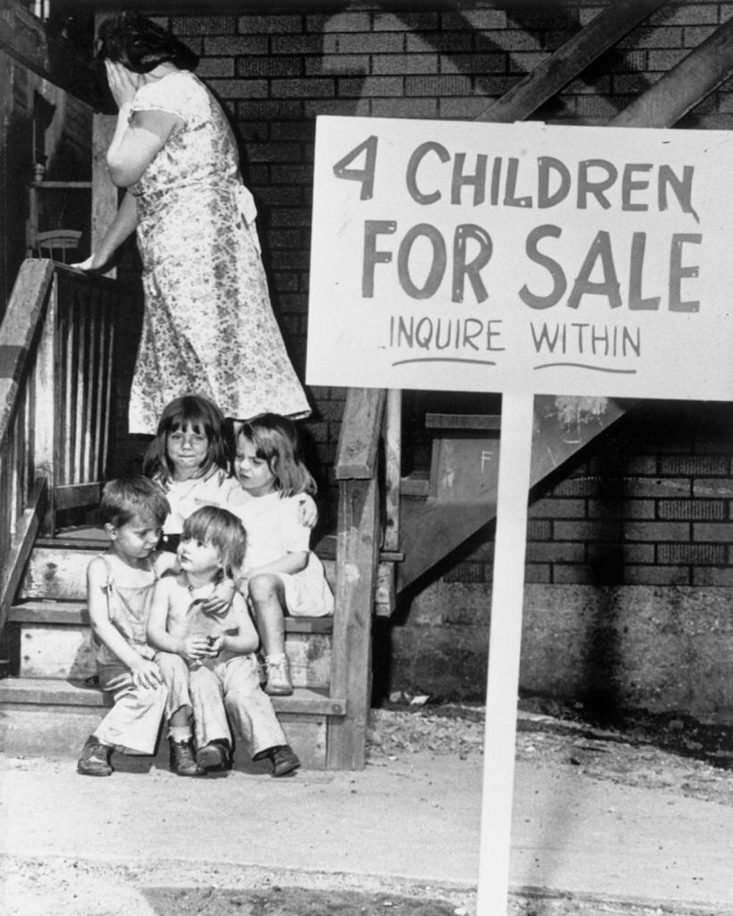  Povestea din spatele fotografiei "4 copii de vânzare"