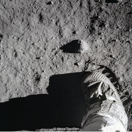  23 fotó az ember a holdonról